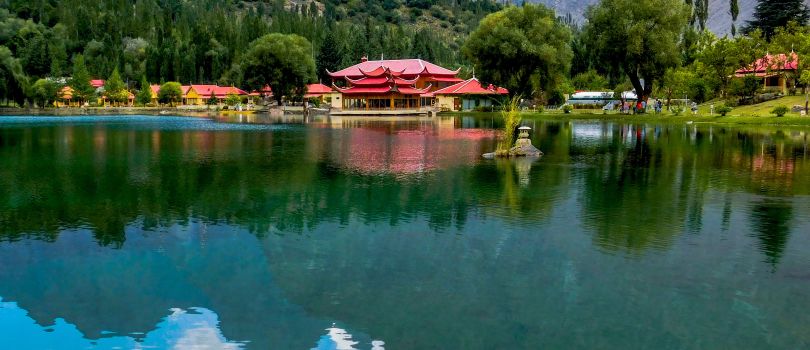 Lower Kachura Lake