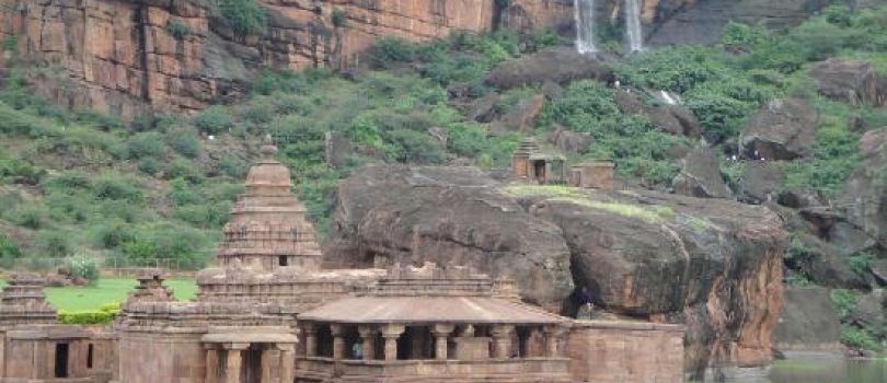 Temples, Forts & Beaches