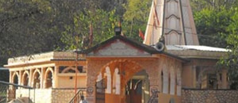 Nau Devi Darshan 8 Nights - 9 Days Tour