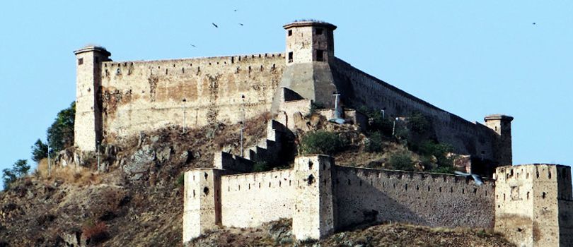 Hari Parbat Fort