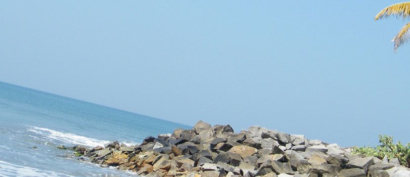 Thirumullavaram Beach