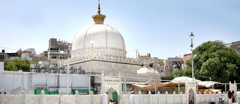 Khwaja Moinuddin Chistis Dargah