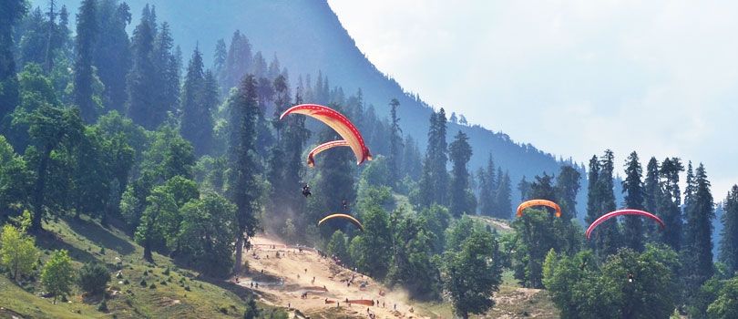 Paragliding in Solang Nala