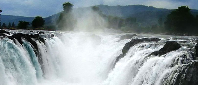 Hogenakkal Waterfalls