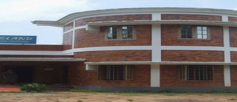 Bay Island Driftwood Museum