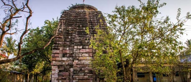 Svarnajalesvara Temple