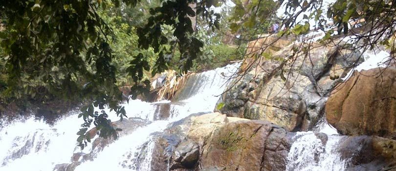 Aruvikkuzhi Waterfalls