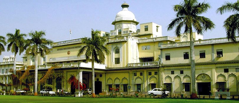 Chattar Manzil
