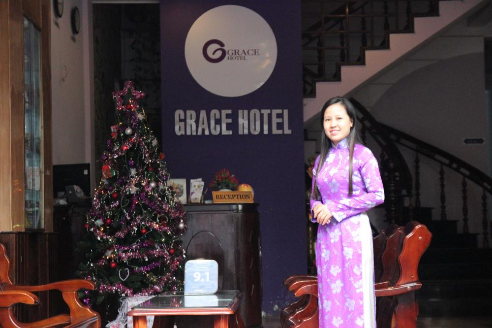 Grace hotel - lobby
