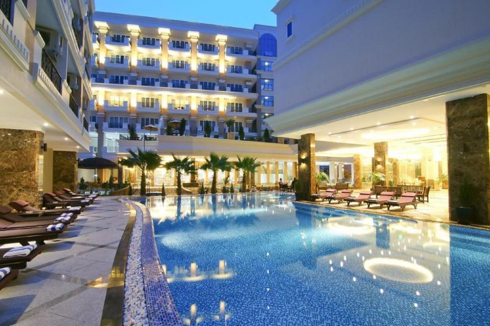 Miracle suite Hotel-Pattaya
