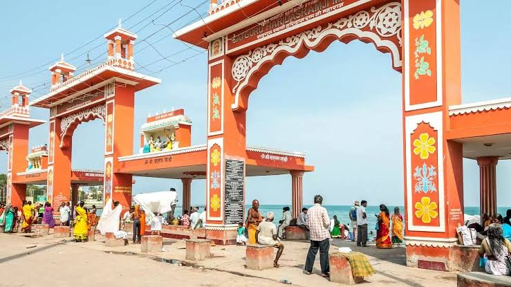 Agnitheertham in Rameshwaram
