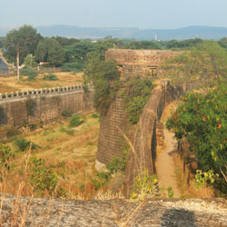 Ahmednagar Fort in Ahmednagar