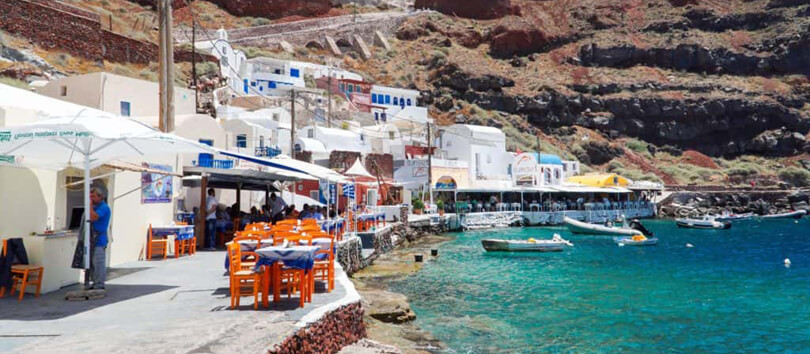 Ammoudi Bay