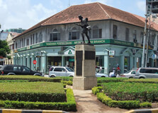 Askari Monument in Dar-es-Salaam