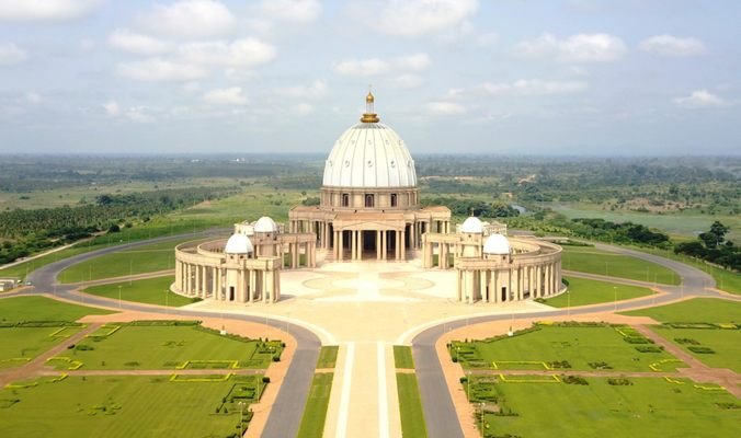 Basilica of Our Lady of Peace of Yamoussoukro in Yamoussoukro