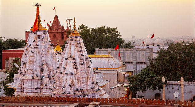 Bhandeshwar Jain Temples