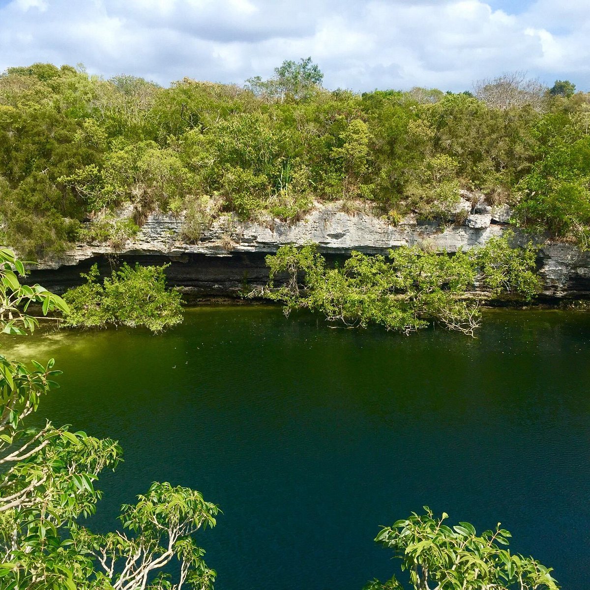 Blue Holes National Park in Andros Island