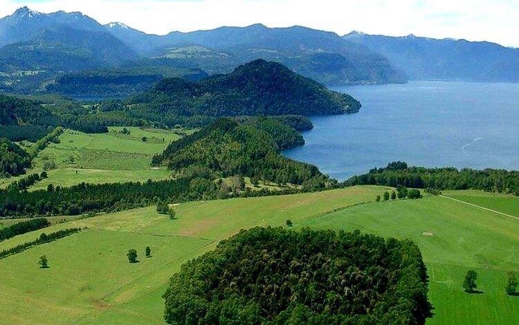 Colico Lake in Araucania