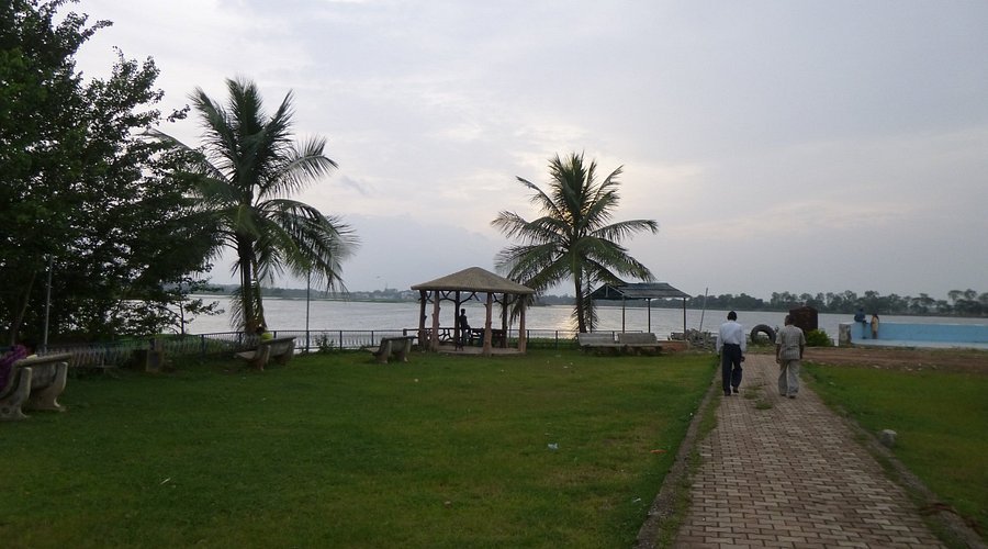 Dalpat Sagar Lake in Jagdalpur