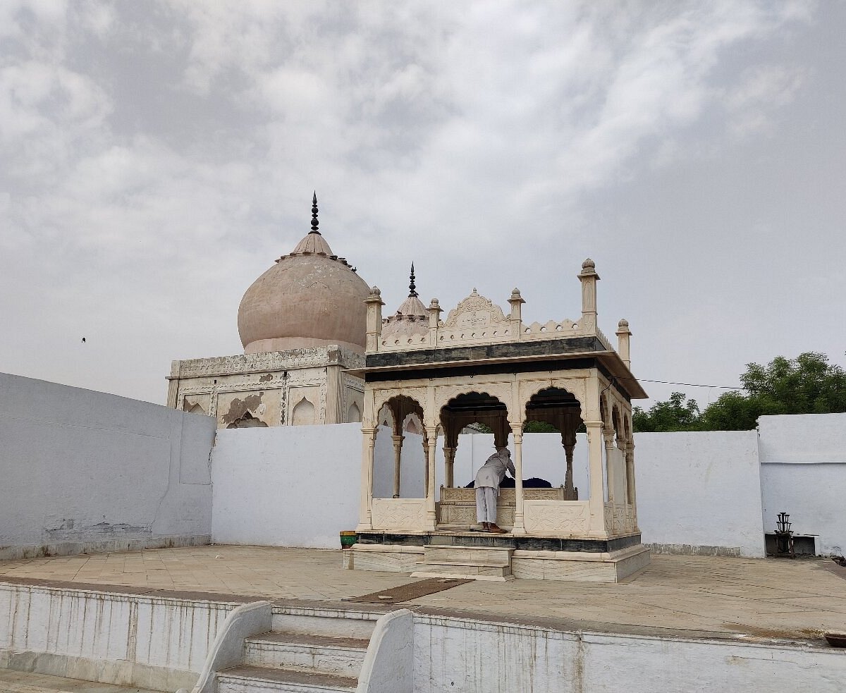 Dargah Char Qutab in Hisar