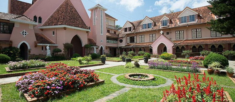 Domaine de Marie Church