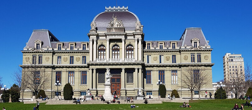 Esplanade de Montbenon