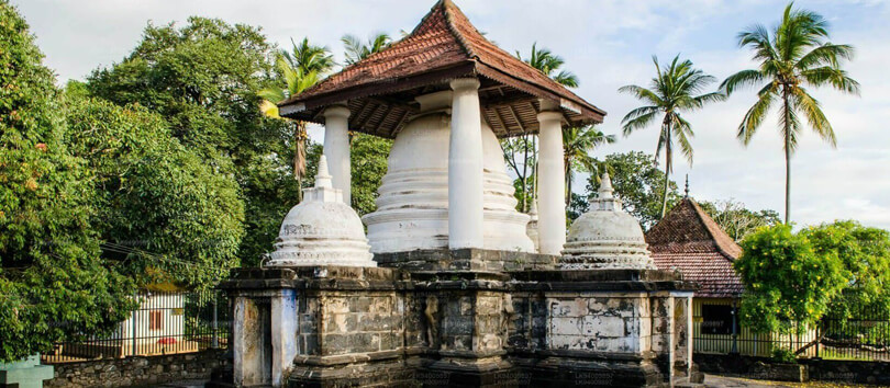 Gadaladeniya Temple