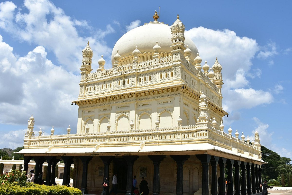 Gumbaz Mausoleum in Srirangapatna