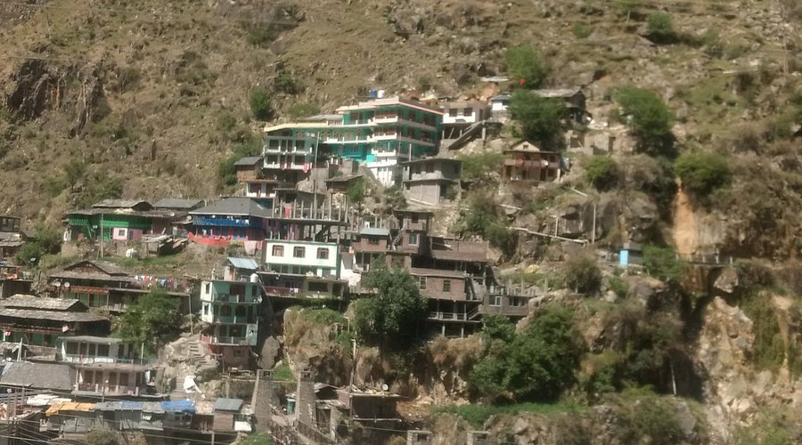 Harinder Mountain in Manikaran
