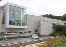 HeXiangning Art Gallery in Shenzhen