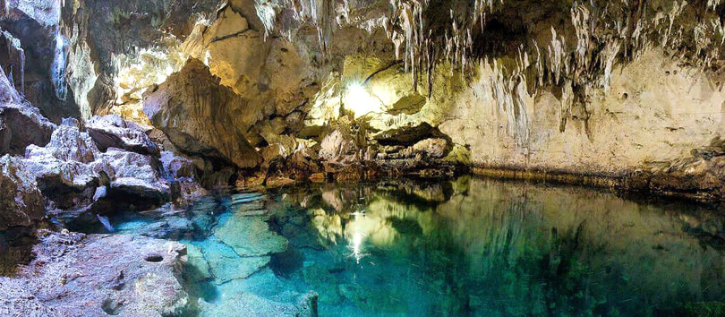 Hinagdanan Cave