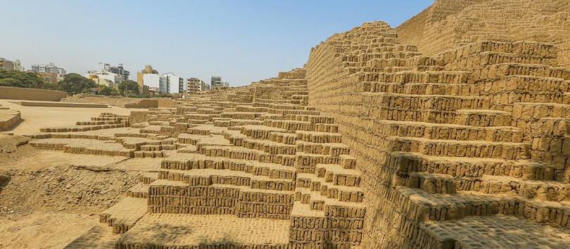 Huaca pucllana