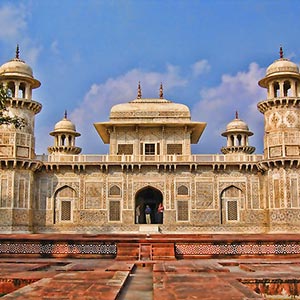 Itmad-Ud-Daulahs Tomb