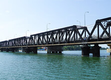 Kallady Bridge in Batticaloa