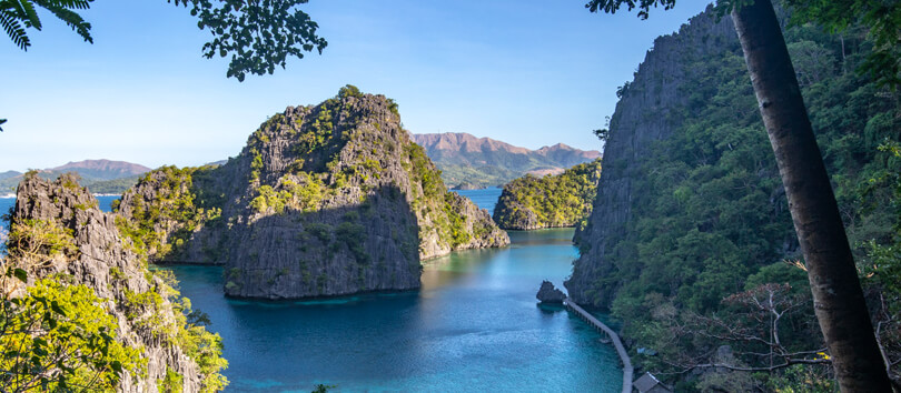 Kayangan Lake