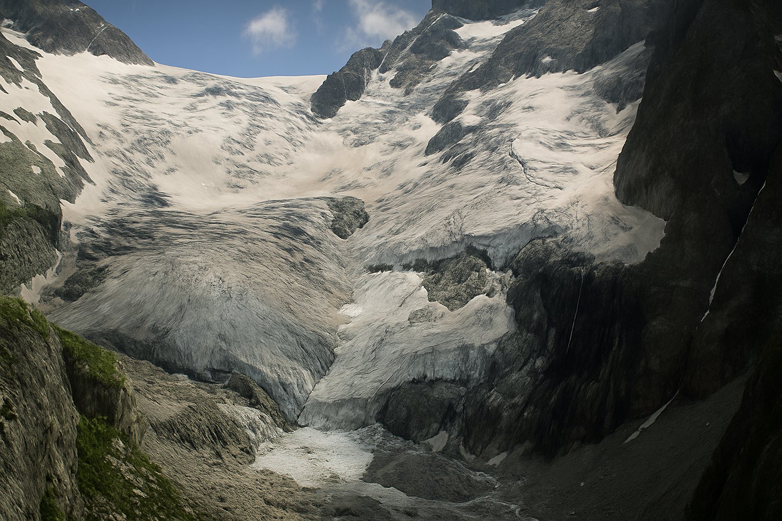 Kolahoi Glacier in Sonamarg