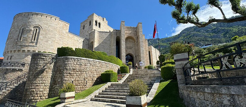 Krujë Castle