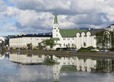 Lake Tjornin in Reykjavík