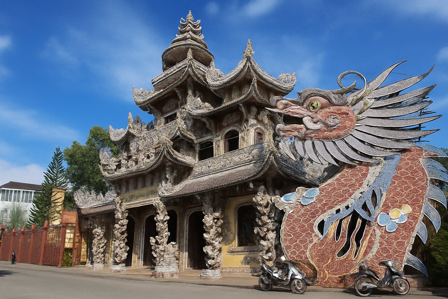 Linh Phuoc Pagoda