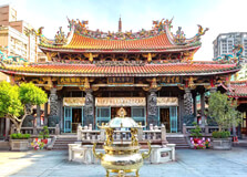 Longshan Temple in Taipei