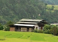 Mangdue Foot Trail in Trongsa