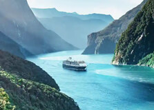 Milford Sound Scenic Cruise in Milford Sound