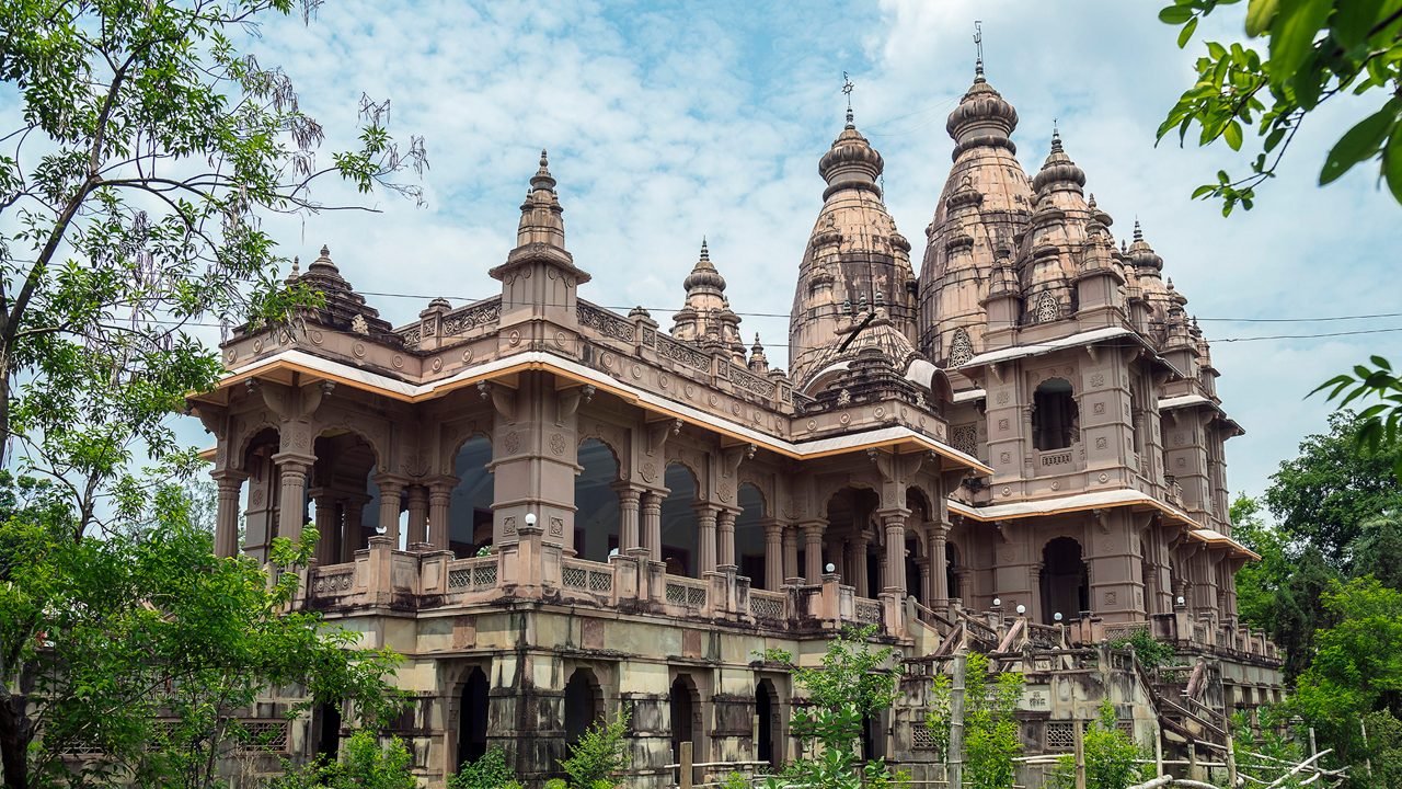 Naulakha Mandir in Deogarh