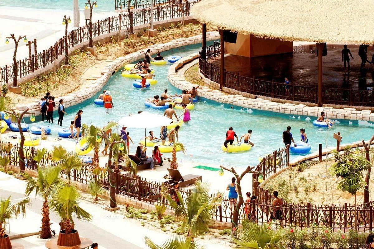 Oysters Beach Water Park in Gurgaon