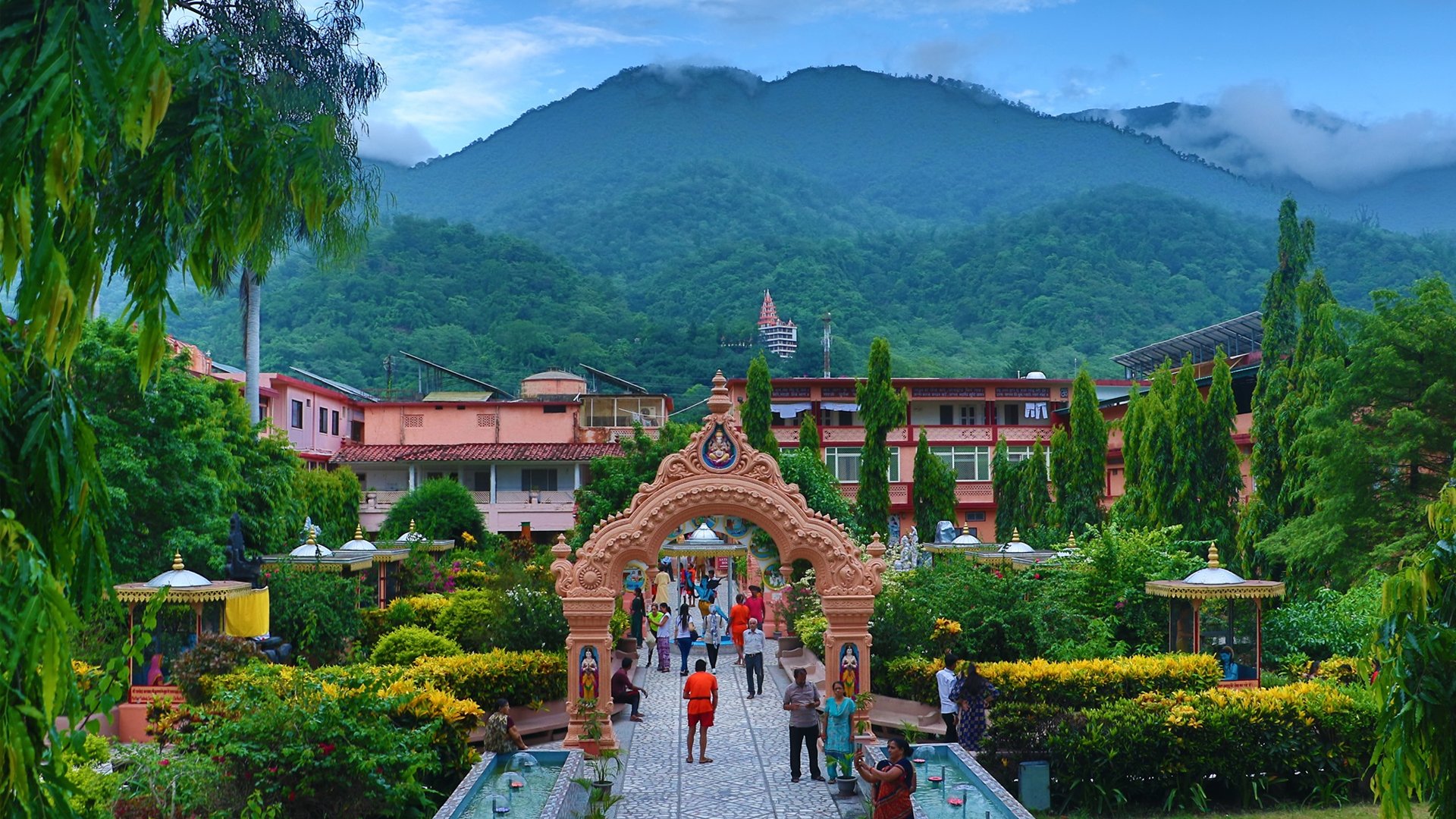 Parmarth Niketan Ashram in Rishikesh