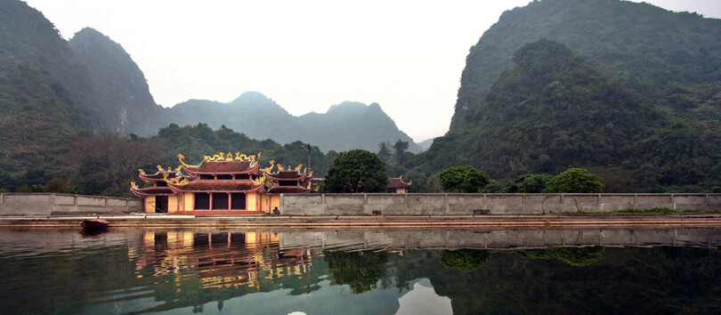 Perfume Pagoda