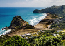 Piha Beach in Auckland