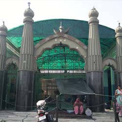 Pir Baba Haji Rattan Mosque in Bhatinda