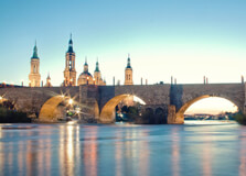 Puente de Piedra in Zaragoza