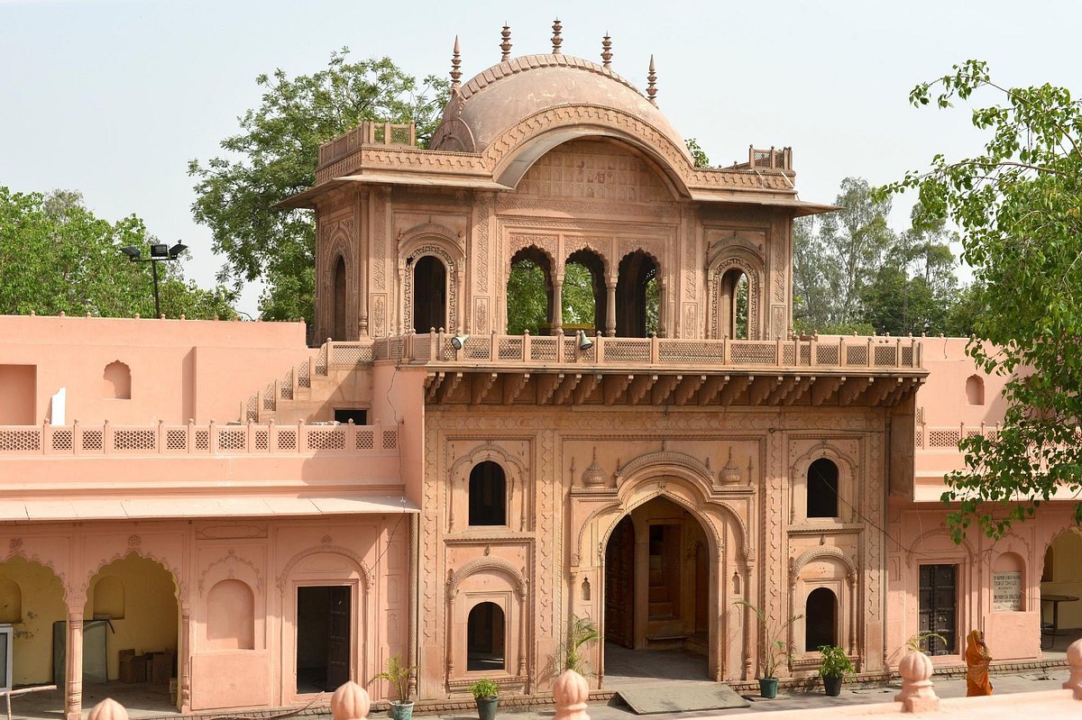 Raja Nahar Singh Palace in Faridabad